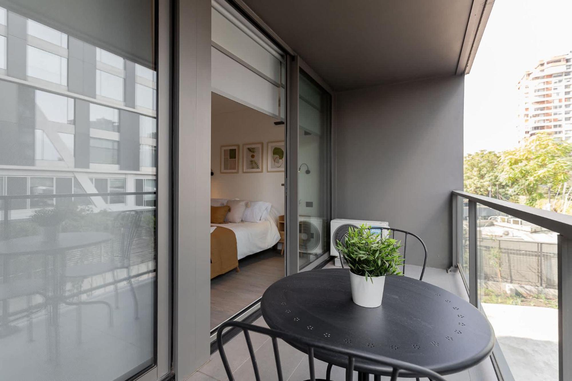 Impressive 2br 2ba Parque Arauco Mall