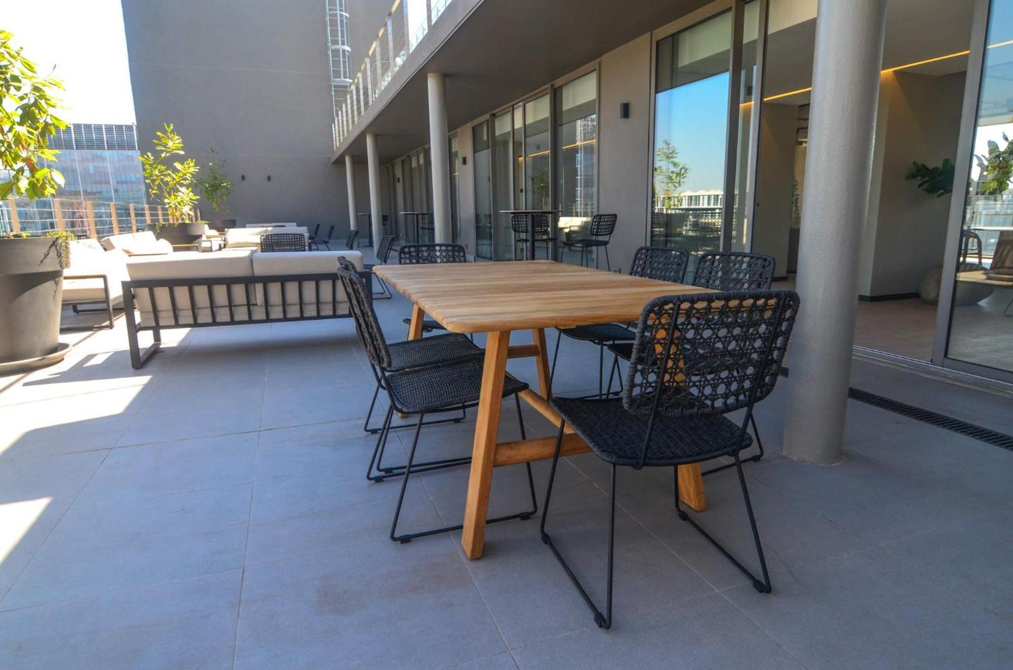 Impressive 2br 2ba Parque Arauco Mall