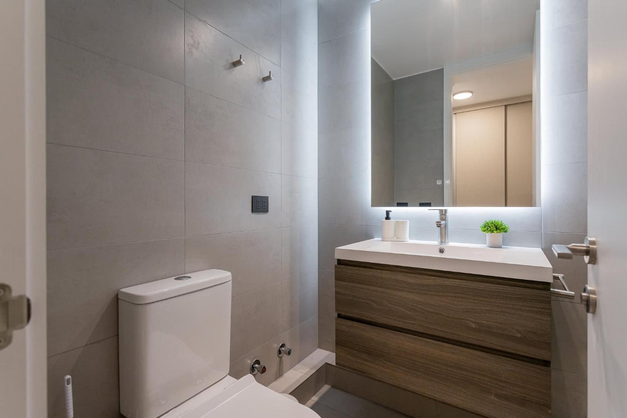 Impressive 2br 2ba Parque Arauco Mall Santiago
